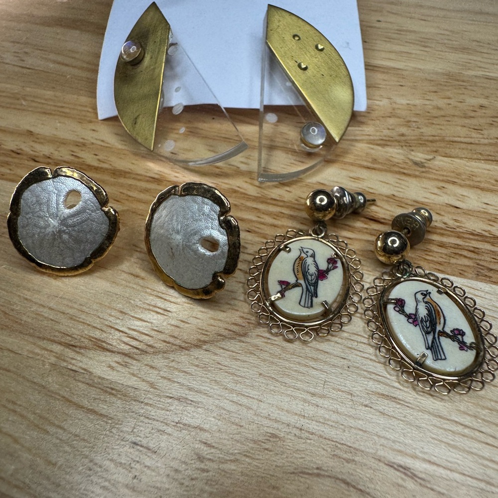 Elegant Vintage Gold and Cream Bird Motif Earrings